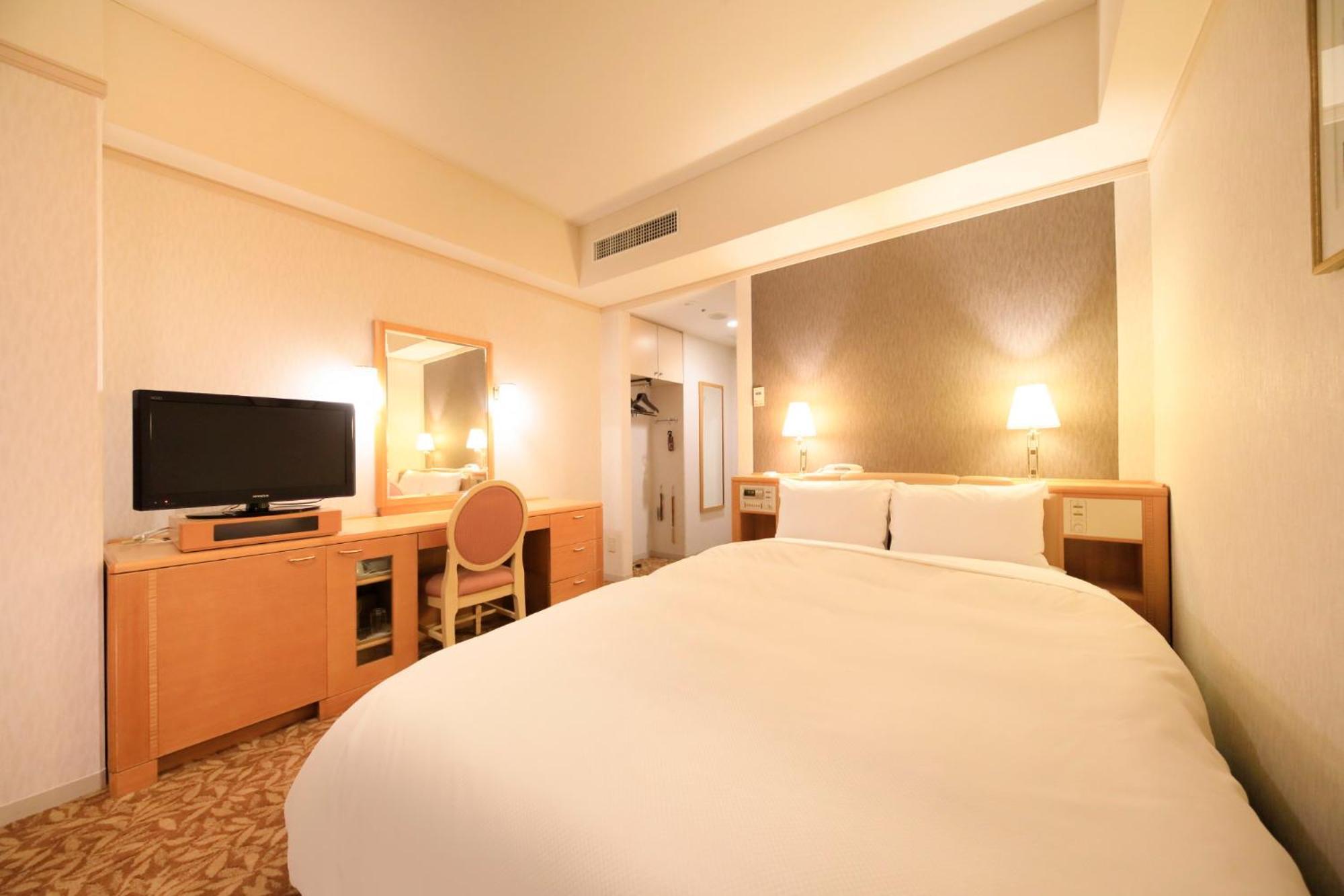 Crest Hotel Kashiwa Zewnętrze zdjęcie